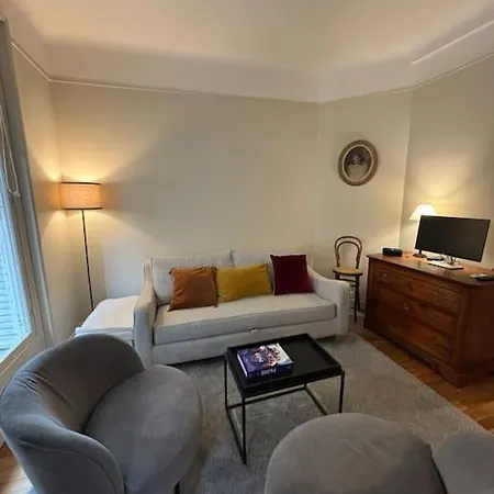 Elegance Parisienne Pour 4 Personnes Appartamento