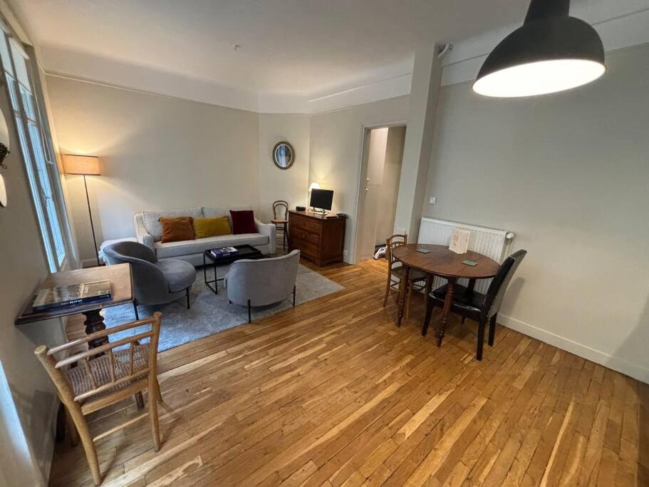 Elegance Parisienne Pour 4 Personnes Appartamento